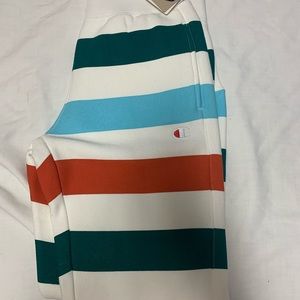 seize medium champion sweats brand new